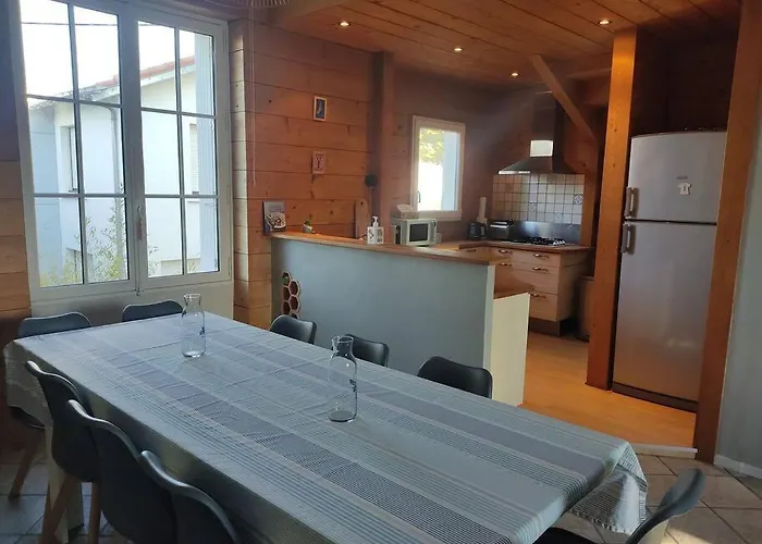 Maison 8 Personnes, Quartier Benoit, 300m *