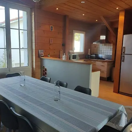 Maison 8 Personnes, Quartier Benoit, 300m *